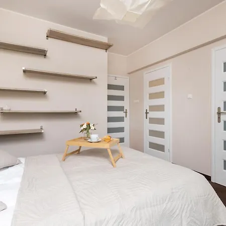 Family Apartament Mysliwska By Renters