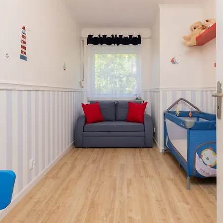 Family Apartament Mysliwska By Renters Apartment *